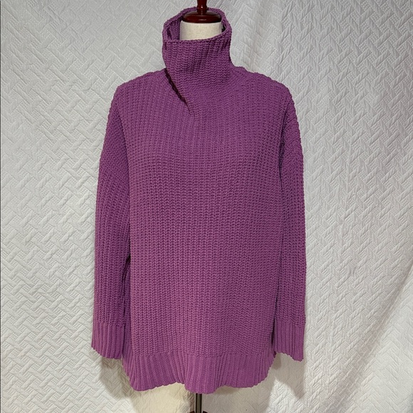 aerie Sweaters - Aerie Purple Turtleneck Sweater